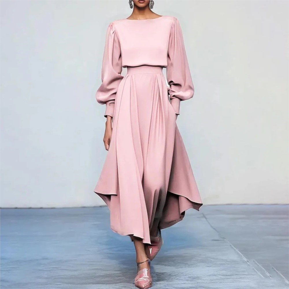 Women Fashion Pose - Abito rosa a maniche lunghe autunno