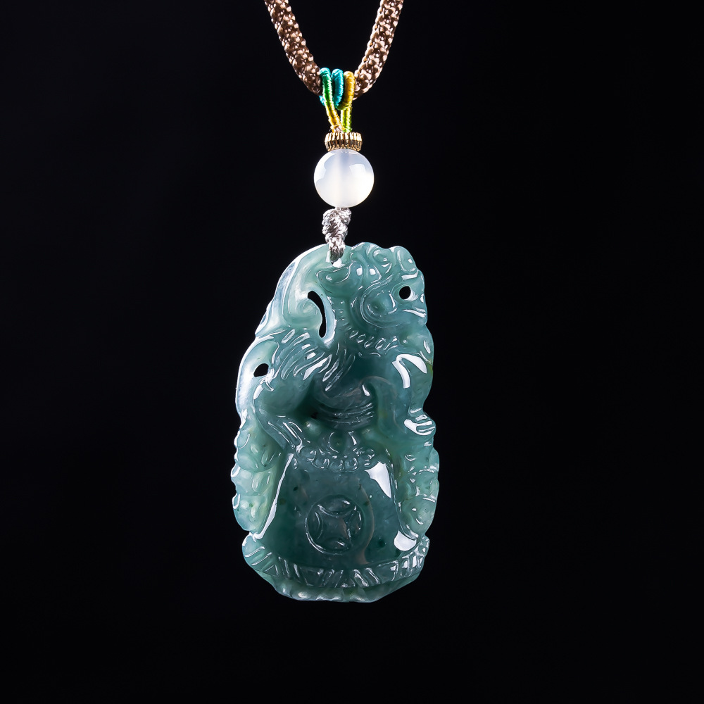 Women Fashion Necklace - Ciondolo Pixiu in Giadeite Birmana, Talismani