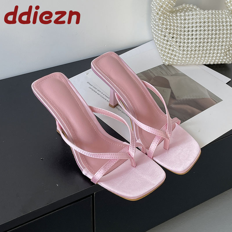 Xxl Women Fashion - Rosa Moda Punta quadrata Donna Tacchi